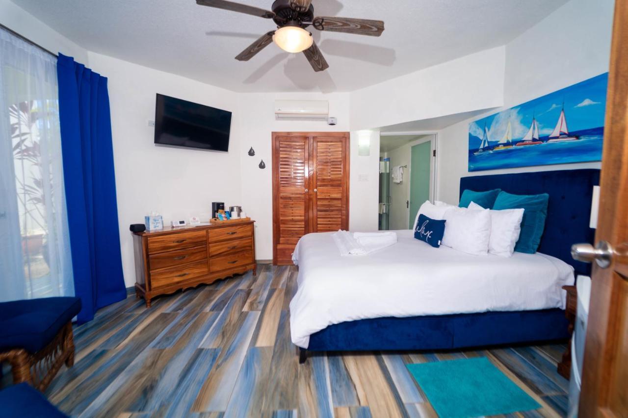 Blue Skies Beach Resort Negril Kültér fotó