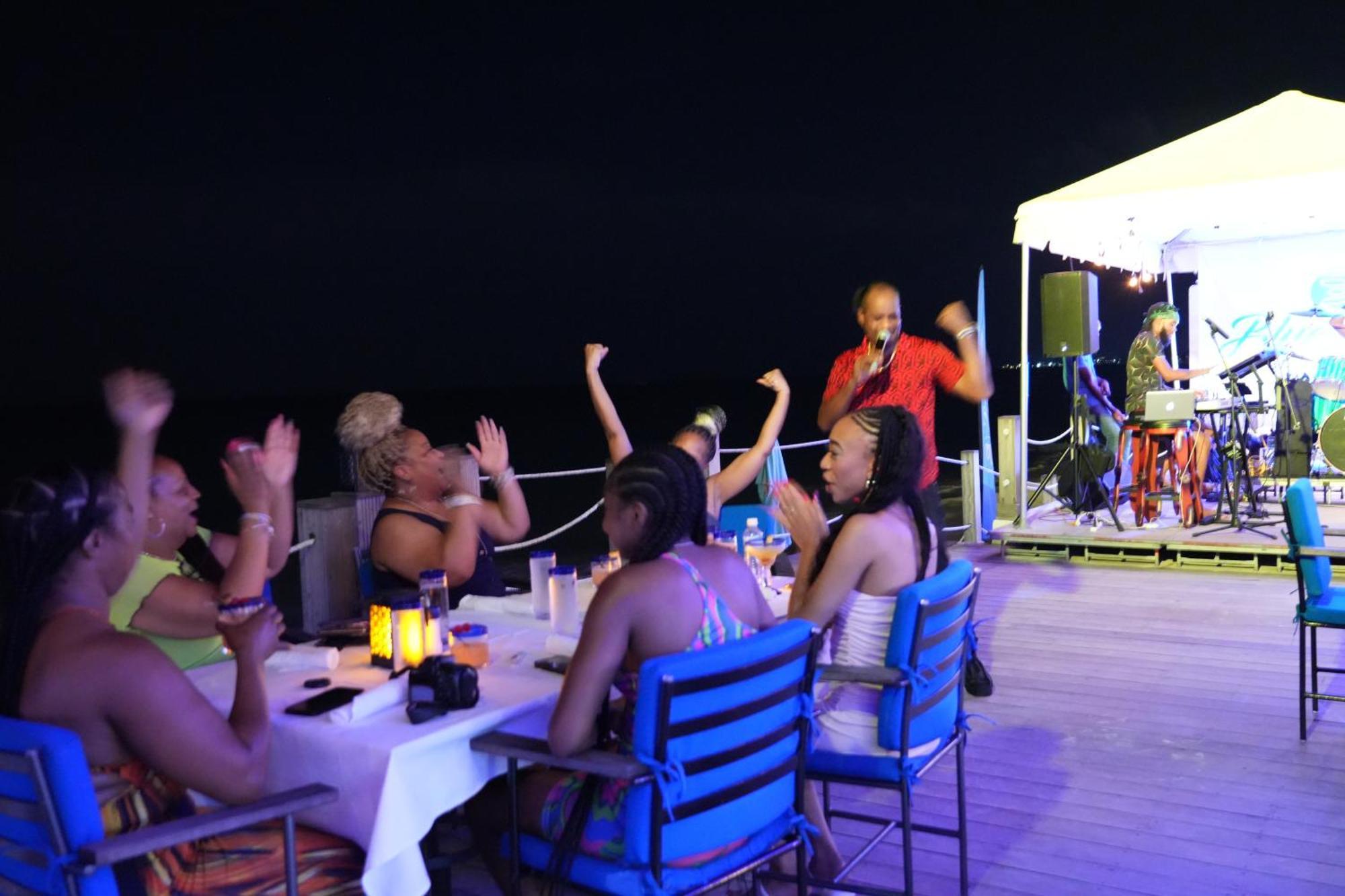 Blue Skies Beach Resort Negril Kültér fotó